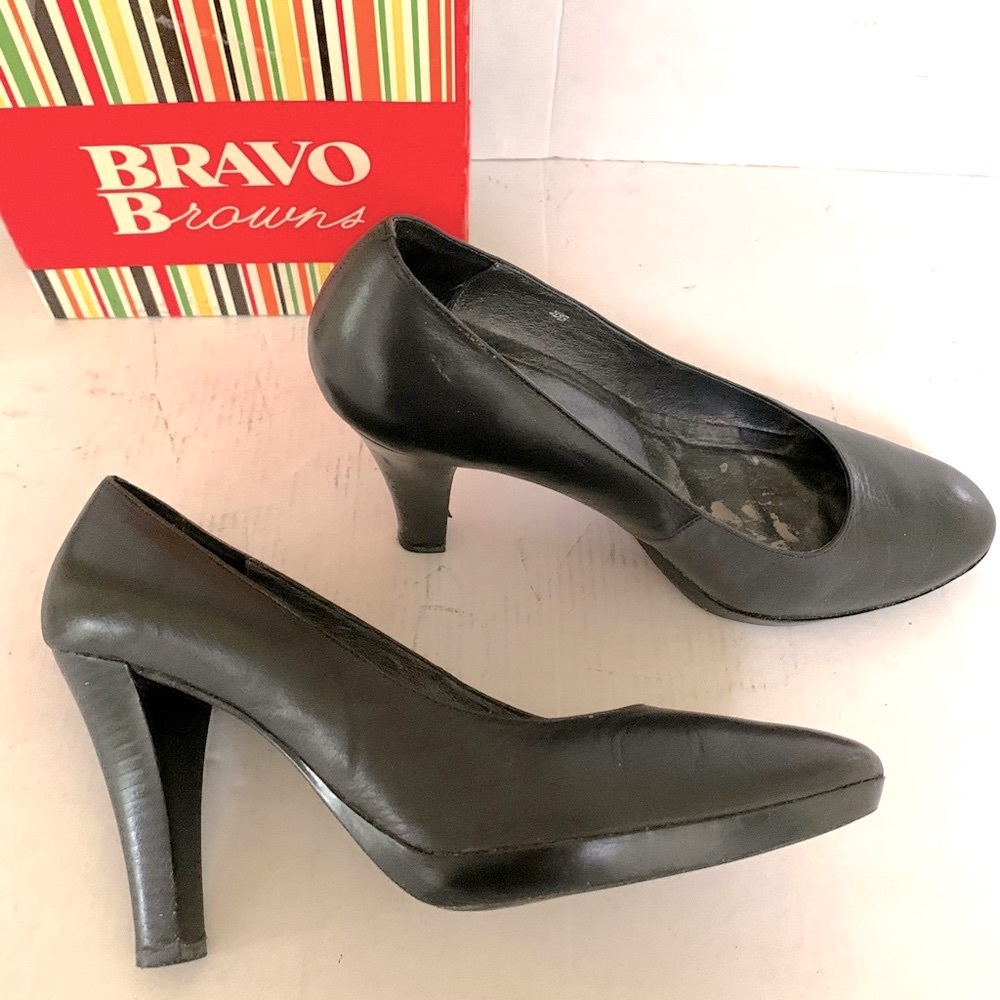 Very comfortable soft and shiny Black real leather shoes with platform US 10